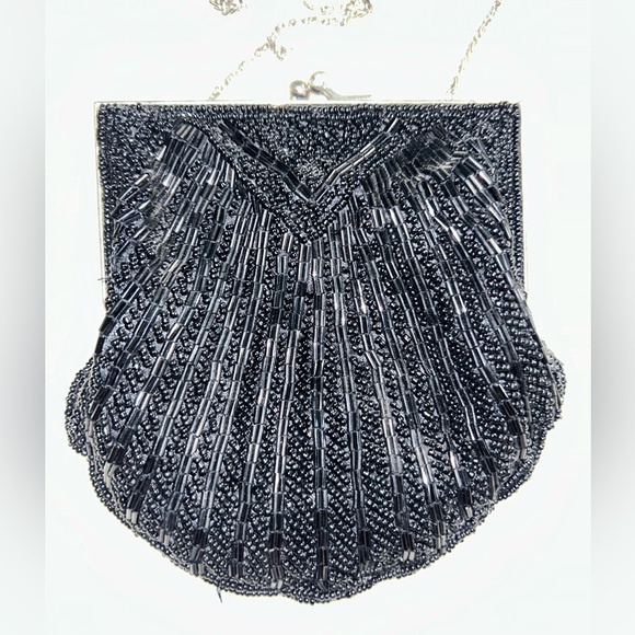 Vintage 1990 Beaded Clamshell Handbag - Picture 2 of 3